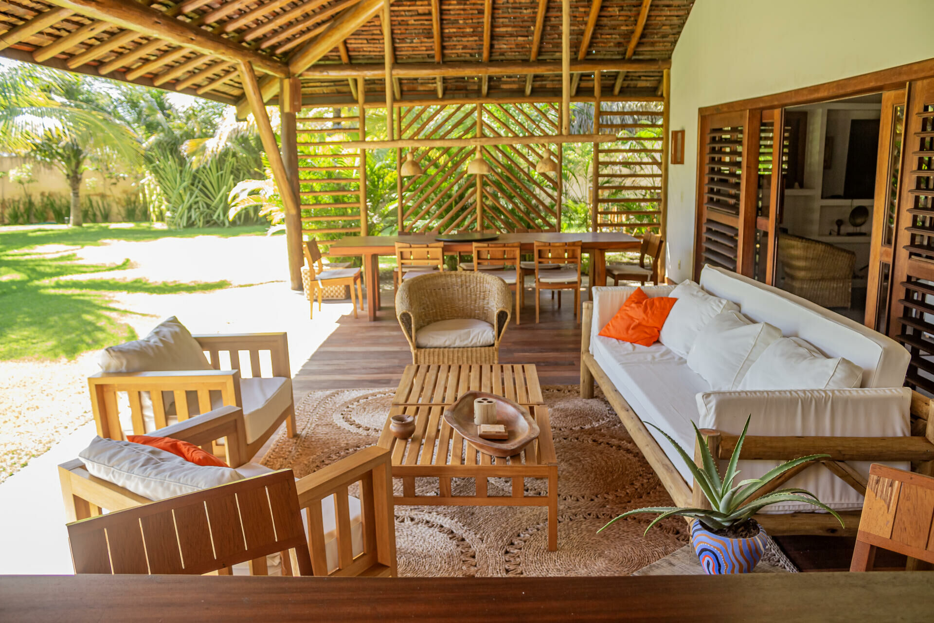 Imagem de Casa frente ao mar, pé na areia, ampla e com uma vista magnífica no Pontal do Maceió